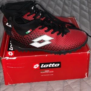 Lotto Evolve TF Red/Black